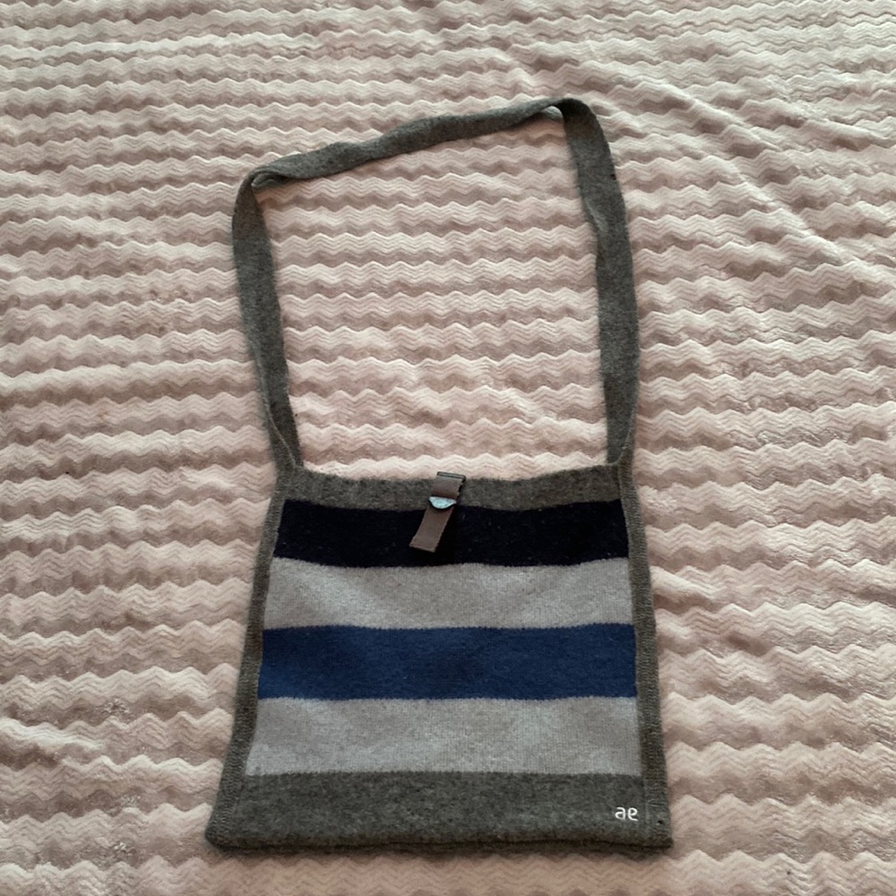 American Eagle Cross Body Knit Bag